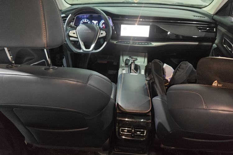 Used CHANGAN OSHAN X7 2020 1.5T Automatic Luxury Model Center Console