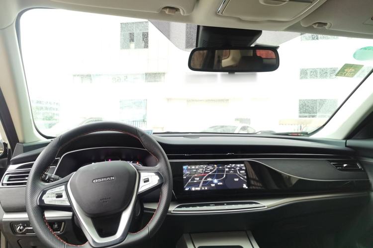 Used CHANGAN OSHAN X7 2020 1.5T Automatic Parking with Facial Recognition – Spacey & Carefree Edition Center Console
