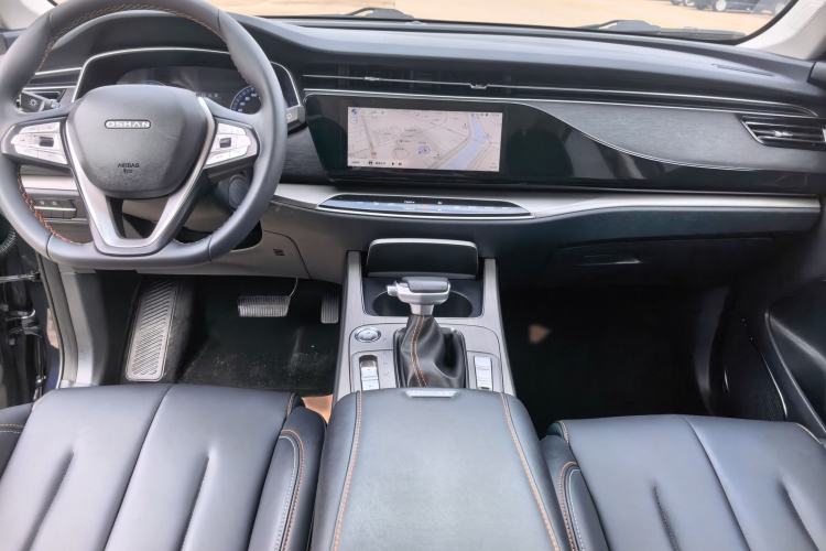 Used CHANGAN OSHAN X7 2020 1.5T Automatic Luxury Model Center Console