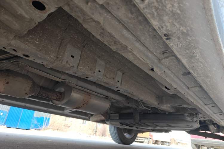Used CHANGAN OSHAN X7 2020 1.5T Automatic Elite Edition Chassis Front Left