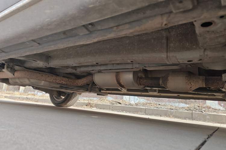 Used CHANGAN OSHAN X7 2020 1.5T Automatic Elite Edition Chassis Front Right
