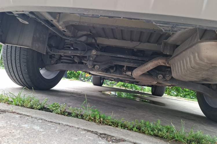 Used CHANGAN OSHAN X7 2020 1.5T Automatic Prestige Edition Chassis Rear