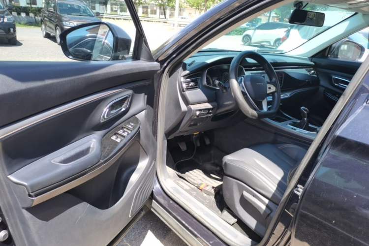 Used CHANGAN OSHAN X7 2020 1.5T Manual Luxury Version Driver Seat