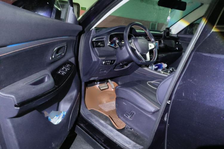 Used CHANGAN OSHAN X7 2020 1.5T Automatic Parking with Facial Recognition – Spacey & Carefree Edition Driver Seat