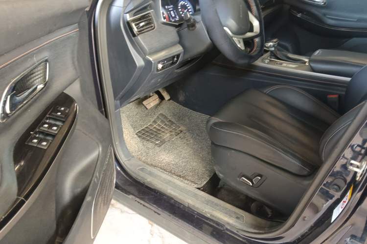 Used CHANGAN OSHAN X7 2020 1.5T Automatic Prestige Edition Driver Seat