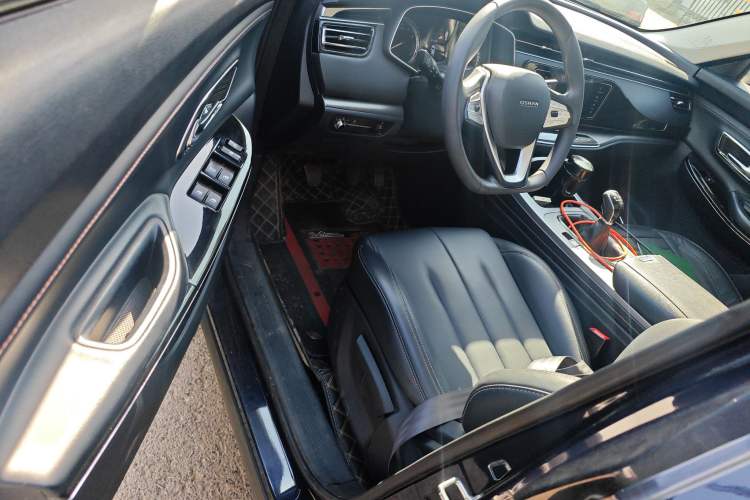 Used CHANGAN OSHAN X7 2020 1.5T Manual Luxury Version Driver Seat