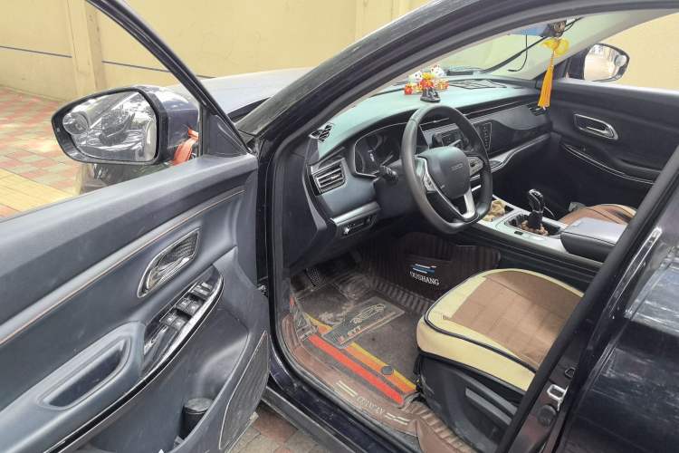 Used CHANGAN OSHAN X7 2020 1.5T Manual Elite Edition Driver Seat