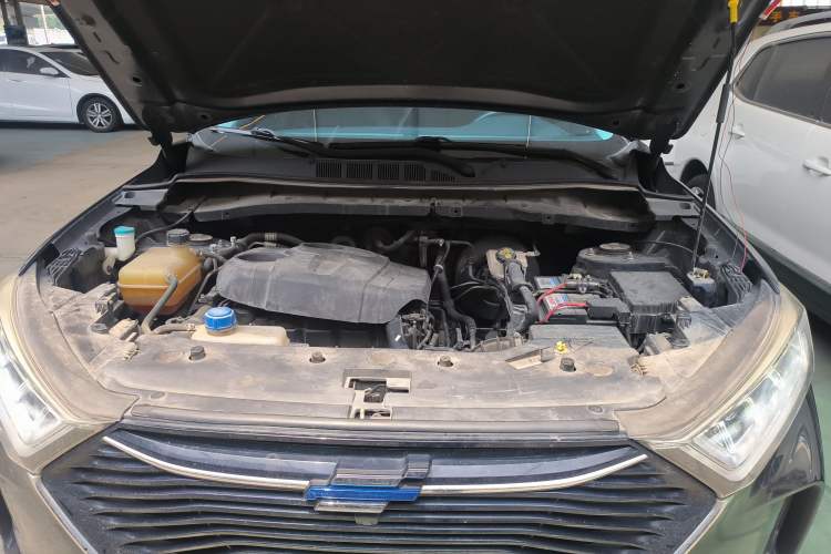 Used CHANGAN OSHAN X7 2020 1.5T Automatic Luxury Version Engine Bay