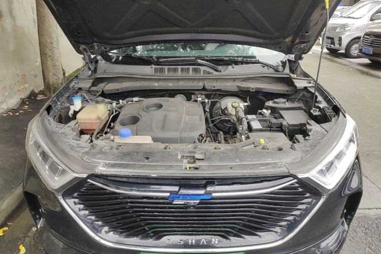 Used CHANGAN OSHAN X7 2020 1.5T Automatic Luxury Model Engine Bay