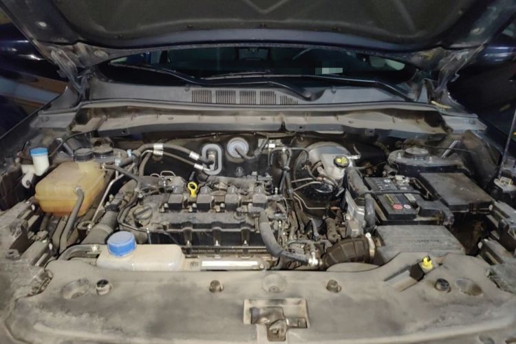 Used CHANGAN OSHAN X7 2020 1.5T Manual Elite Edition Engine Bay