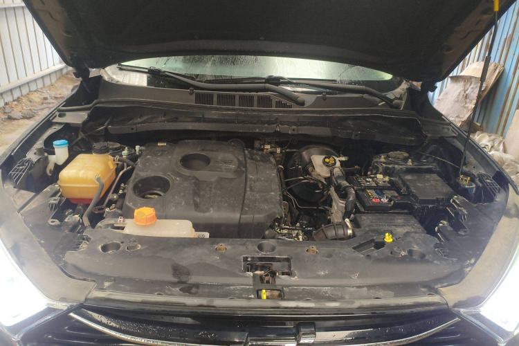 Used CHANGAN OSHAN X7 2020 1.5T Manual Luxury Version Engine Bay