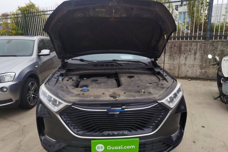 Used CHANGAN OSHAN X7 2020 1.5T Automatic Parking with Facial Recognition – Spacey & Carefree Edition Engine Bay