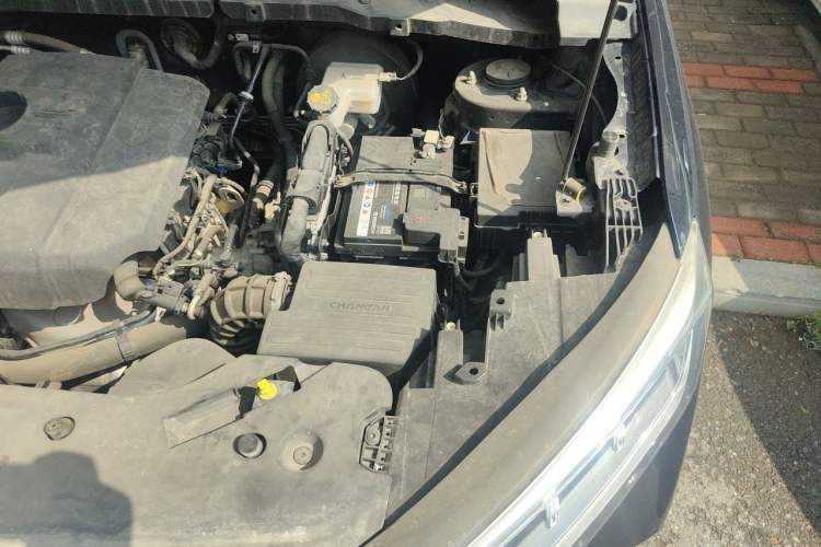Used CHANGAN OSHAN X7 2020 1.5T Automatic Prestige Edition Engine Bay Left
