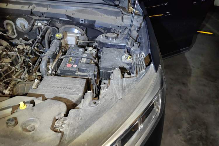 Used CHANGAN OSHAN X7 2020 1.5T Manual Elite Edition Engine Bay Left