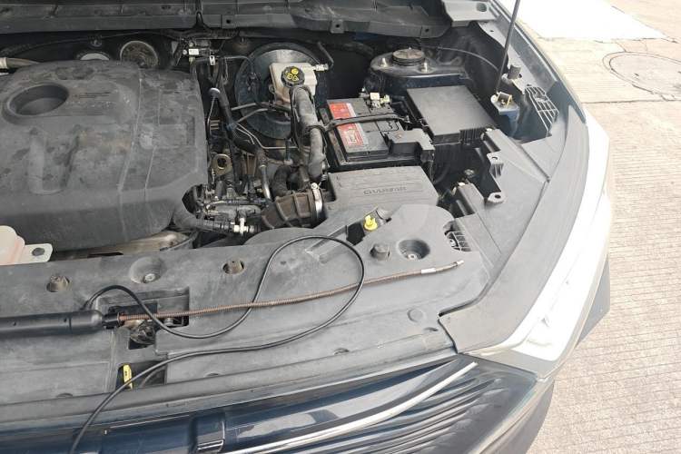 Used CHANGAN OSHAN X7 2020 1.5T Automatic Luxury Model Engine Bay Left