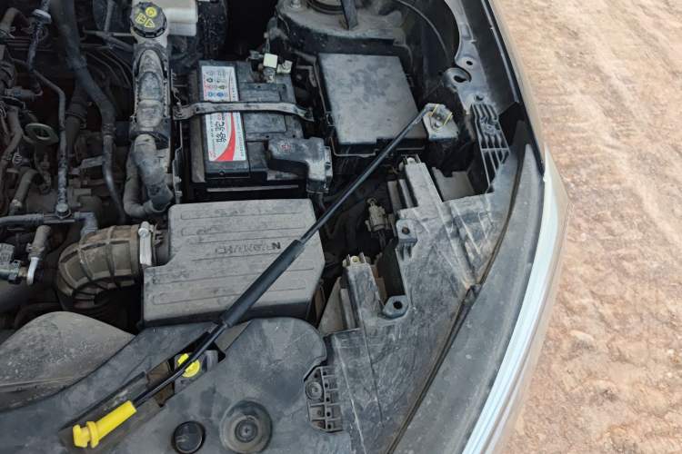 Used CHANGAN OSHAN X7 2020 1.5T Automatic Prestige Edition Engine Bay Left