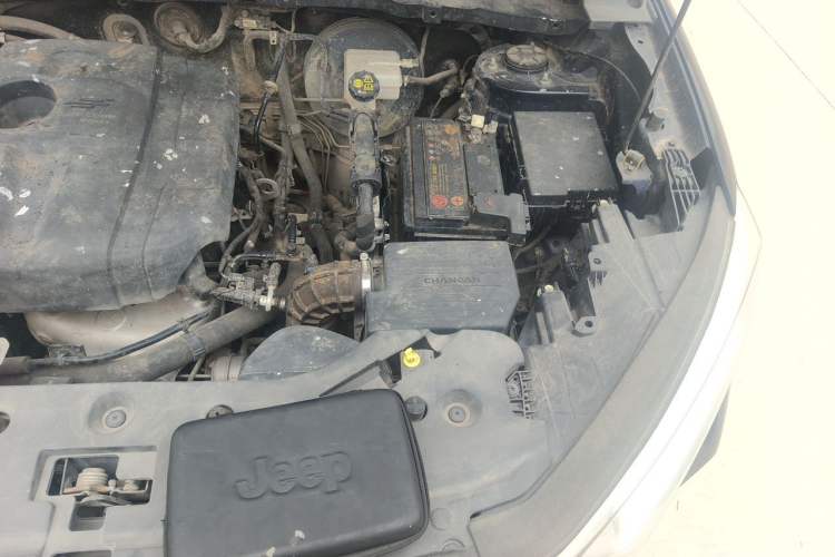 Used CHANGAN OSHAN X7 2020 1.5T Manual Luxury Version Engine Bay Left