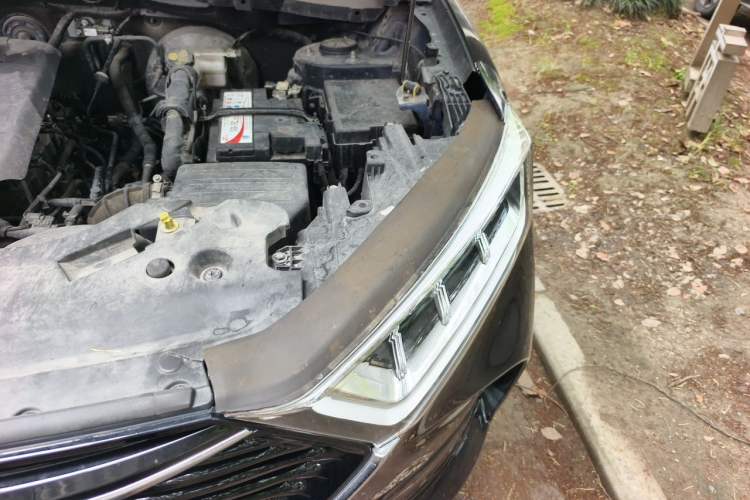 Used CHANGAN OSHAN X7 2020 1.5T Automatic Luxury Model Engine Bay Left