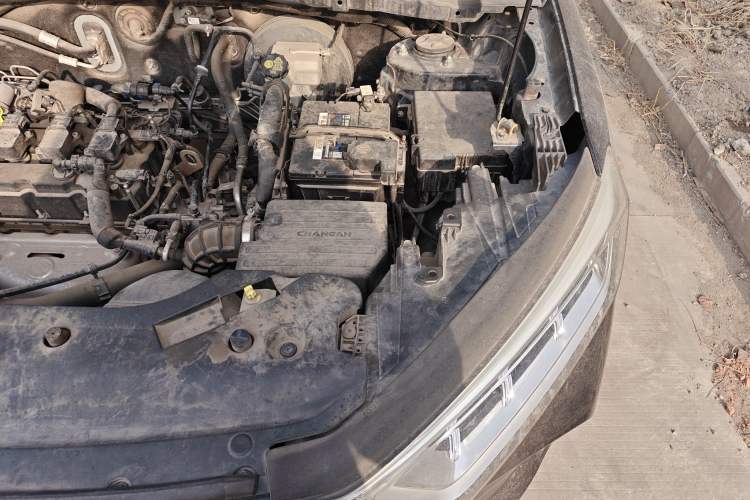 Used CHANGAN OSHAN X7 2020 1.5T Automatic Elite Edition Engine Bay Left
