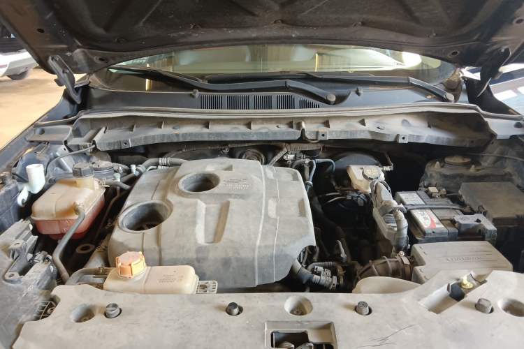 Used CHANGAN OSHAN X7 2020 1.5T Automatic Prestige Edition Engine Bay