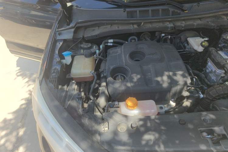 Used CHANGAN OSHAN X7 2020 1.5T Automatic Luxury Model Engine Bay Right