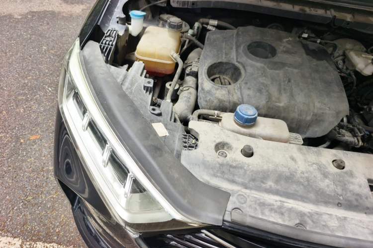 Used CHANGAN OSHAN X7 2020 1.5T Automatic Luxury Model Engine Bay Right