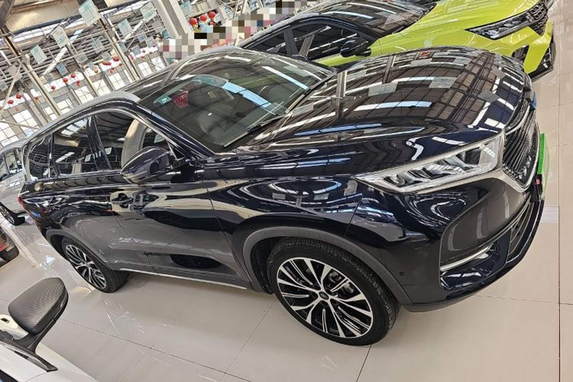 Used CHANGAN OSHAN X7 2020 1.5T Automatic Parking with Facial Recognition – Spacey & Carefree Edition Exterior 2