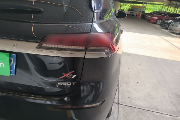 Used CHANGAN OSHAN X7 2020 1.5T Automatic Luxury Version Exterior 3