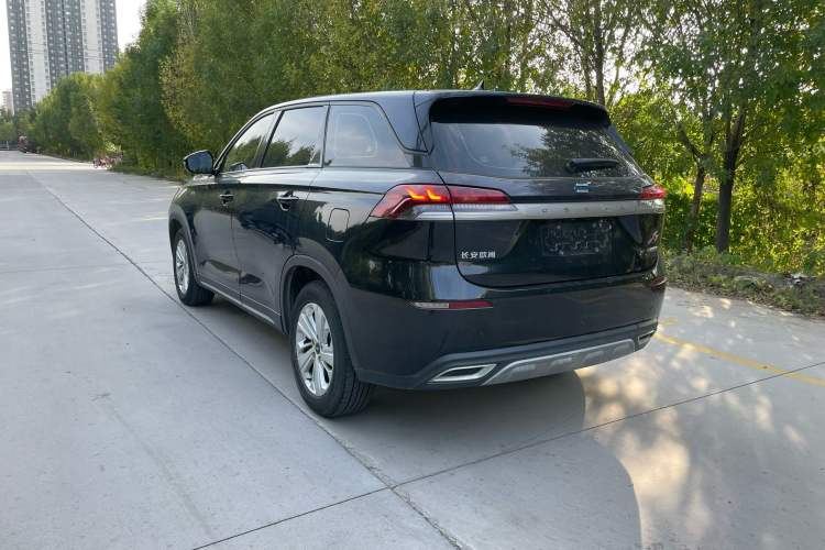 Used CHANGAN OSHAN X7 2020 1.5T Manual Luxury Version Exterior 3