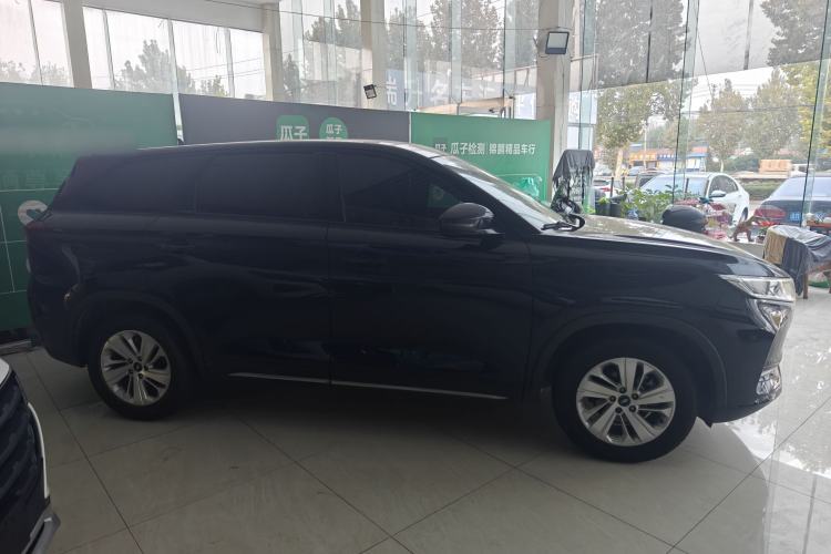 Used CHANGAN OSHAN X7 2020 1.5T Manual Luxury Version Exterior 6