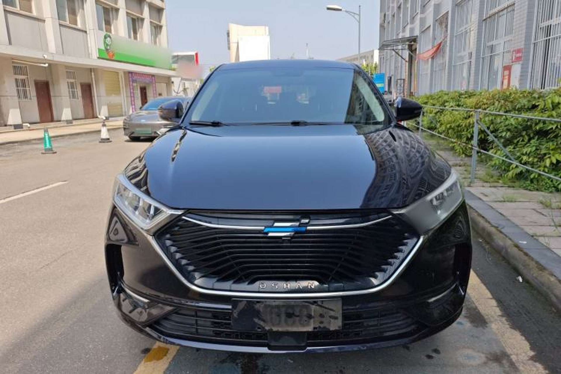 Used CHANGAN OSHAN X7 2020 1.5T Automatic Elite Edition Front