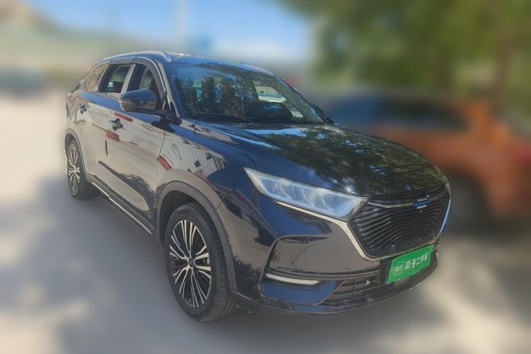 Used CHANGAN OSHAN X7 2020 1.5T Automatic Luxury Model Front Right 45 Deg