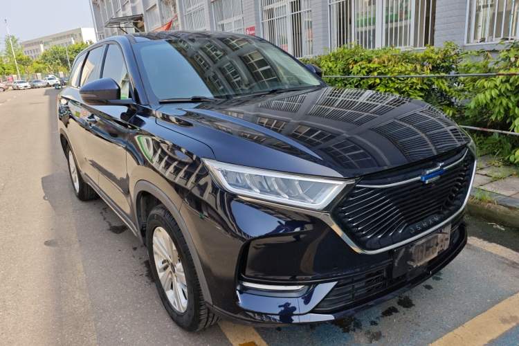 Used CHANGAN OSHAN X7 2020 1.5T Automatic Elite Edition Front Right 45 Deg