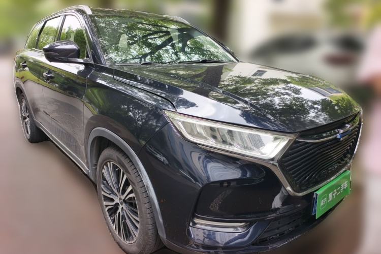 Used CHANGAN OSHAN X7 2020 1.5T Automatic Luxury Model Front Right 45 Deg