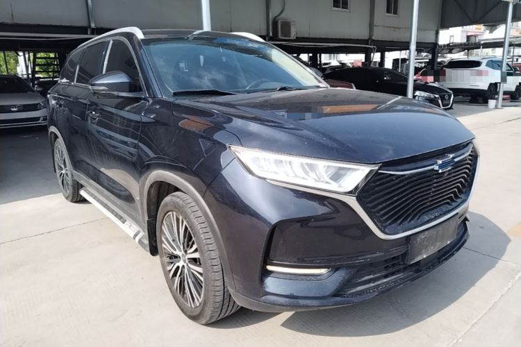 Used CHANGAN OSHAN X7 2020 1.5T Automatic Luxury Model Front Right 45 Deg