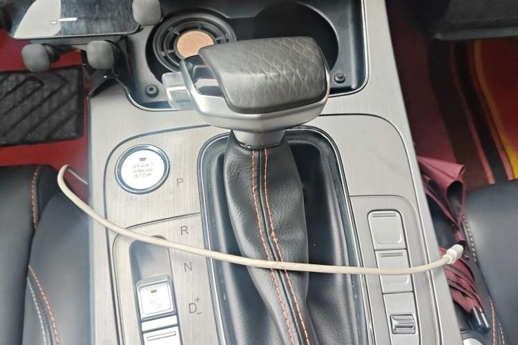Used CHANGAN OSHAN X7 2020 1.5T Automatic Luxury Model Gear Lever