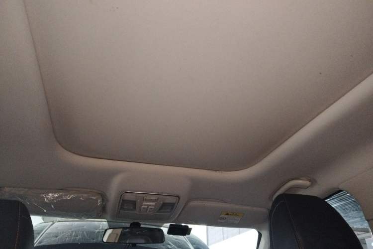 Used CHANGAN OSHAN X7 2020 1.5T Automatic Prestige Edition Headliner