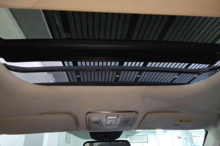 Used CHANGAN OSHAN X7 2020 1.5T Automatic Pilot Edition Headliner