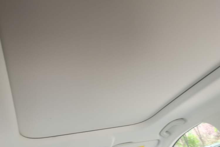 Used CHANGAN OSHAN X7 2020 1.5T Automatic Parking with Facial Recognition – Spacey & Carefree Edition Headliner