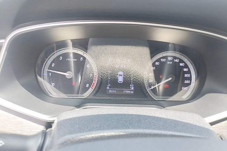 Used CHANGAN OSHAN X7 2020 1.5T Automatic Luxury Version Instrument Cluster