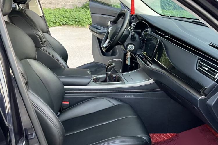 Used CHANGAN OSHAN X7 2020 1.5T Manual Elite Edition Interior 1