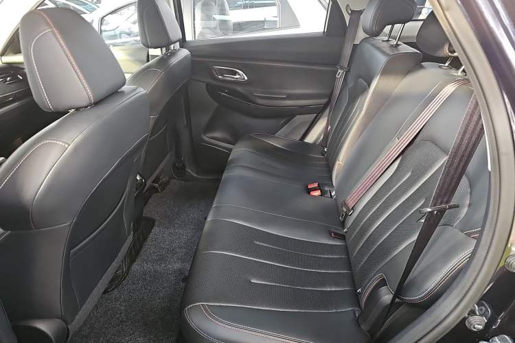 Used CHANGAN OSHAN X7 2020 1.5T Automatic Parking with Facial Recognition – Spacey & Carefree Edition Interior 1