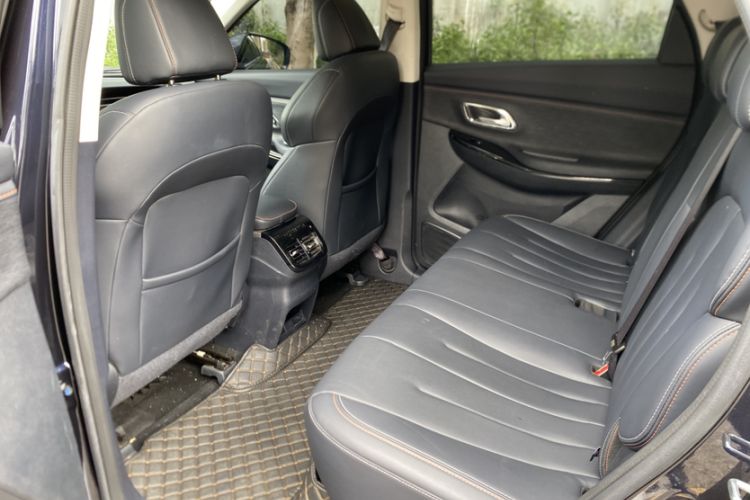 Used CHANGAN OSHAN X7 2020 1.5T Automatic Prestige Edition Interior 2