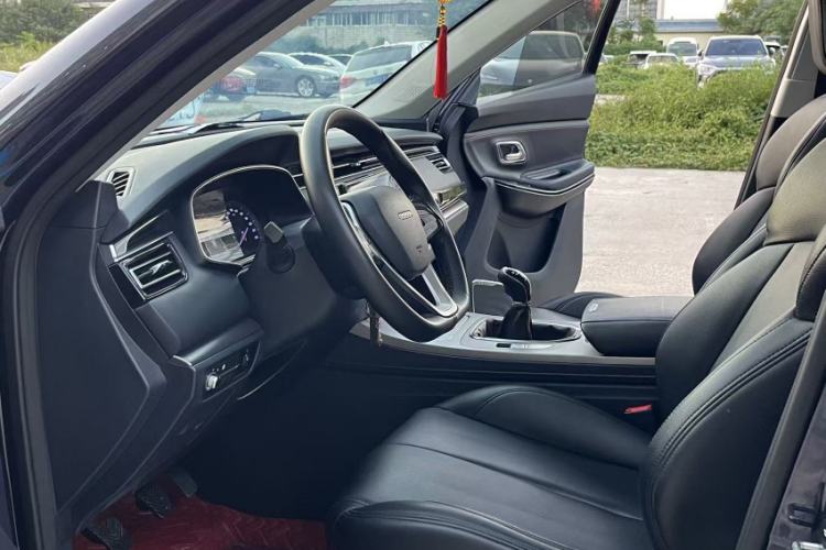 Used CHANGAN OSHAN X7 2020 1.5T Manual Elite Edition Interior 4