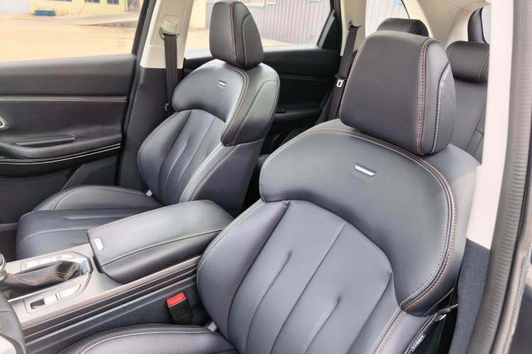 Used CHANGAN OSHAN X7 2020 1.5T Automatic Luxury Model Interior 4