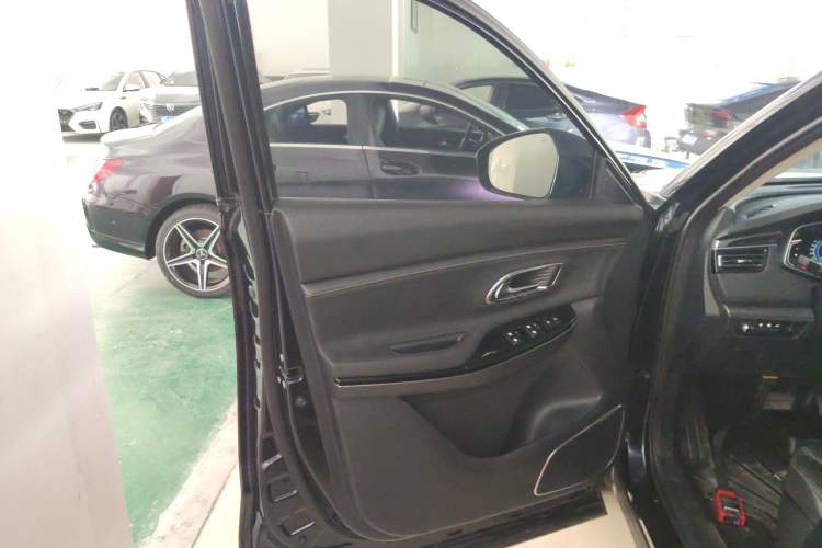 Used CHANGAN OSHAN X7 2020 1.5T Automatic Pilot Edition Left Front Door Interior