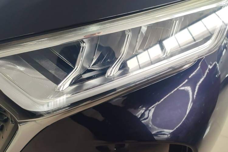 Used CHANGAN OSHAN X7 2020 1.5T Automatic Luxury Version Left Front Headlight