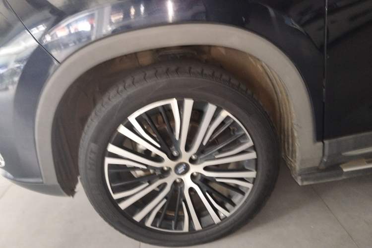 Used CHANGAN OSHAN X7 2020 1.5T Automatic Prestige Edition Left Front Wheel Hub