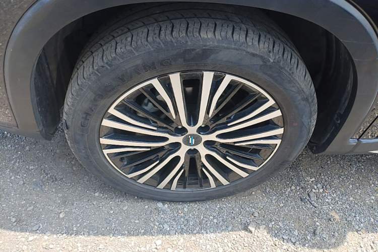 Used CHANGAN OSHAN X7 2020 1.5T Automatic Luxury Version Left Front Wheel Hub