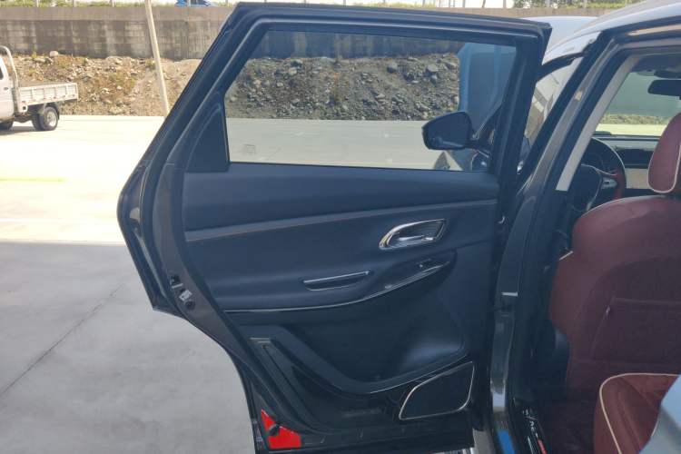 Used CHANGAN OSHAN X7 2020 1.5T Automatic Flagship Edition Left Rear Door Interior